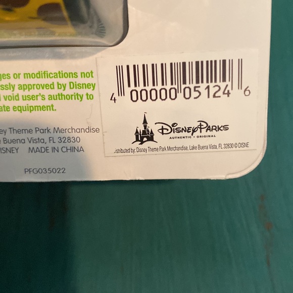 Rare and HTF Disney Parks Magic Band Chip and Dale. Unlinked and new in Package! - Picture 5 of 5